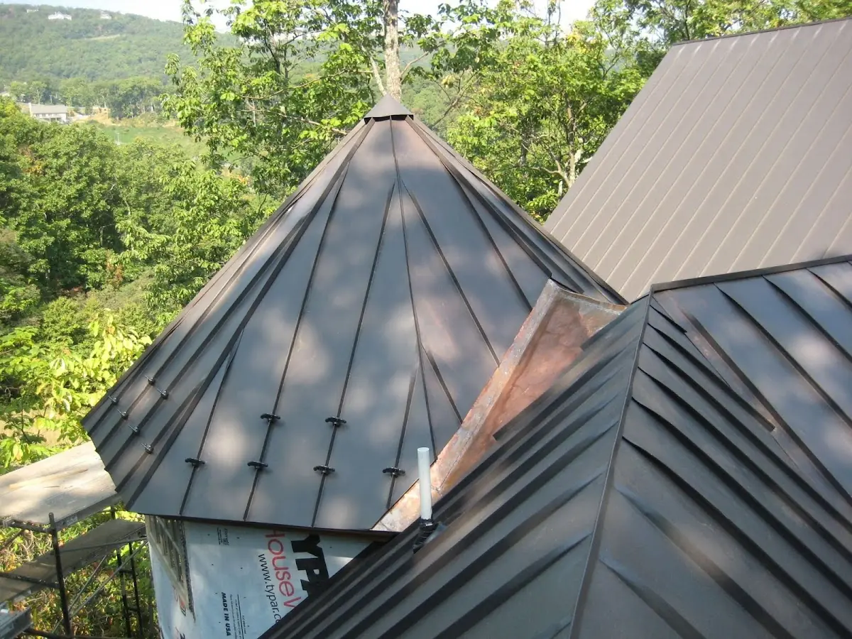 Professional Roof Tarp Installation by Craftsman Roofing in Liberty